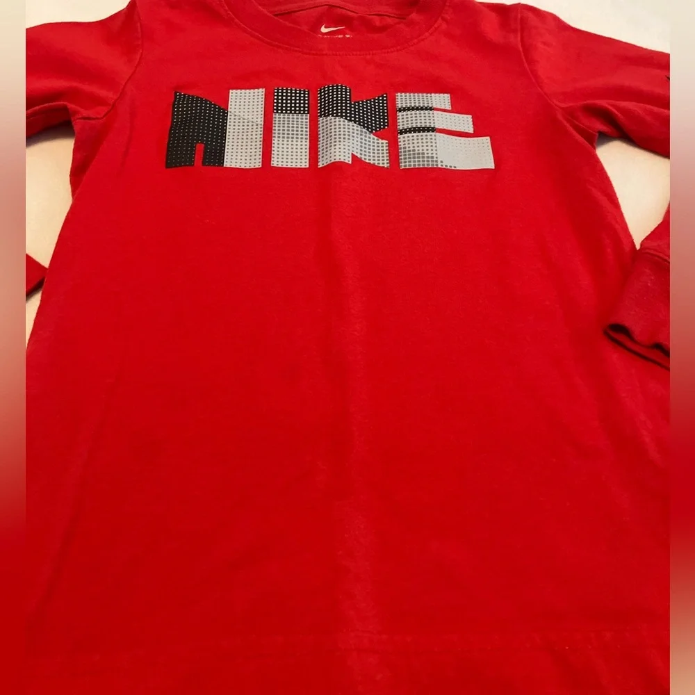 Nike Kids Red Graphic Long Sleeve Tee - Picture 2 of 3